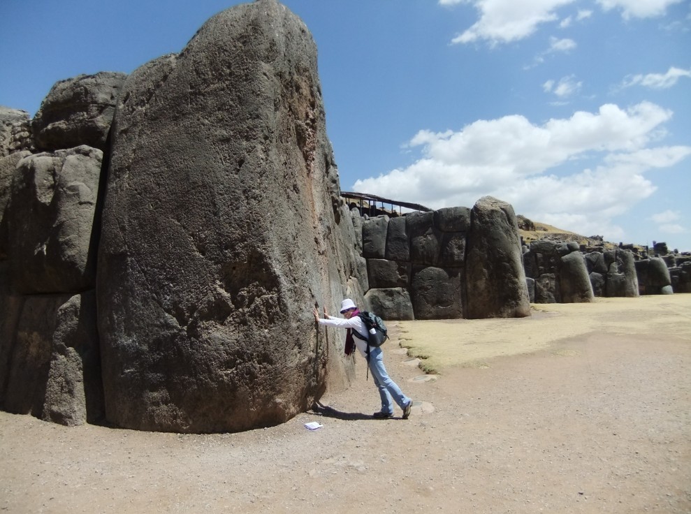 kun and rock.jpg