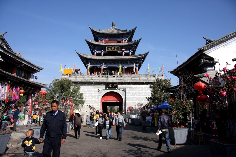 201002 E3 (81).jpg